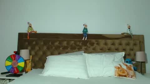 Snapshot of aylinhoney chatting on 11/14/25, 05:06 Aylin online show from 11/14/25, 05:06