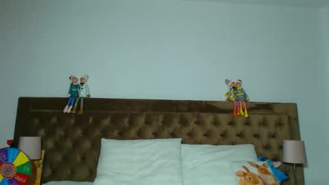 Snapshot of aylinhoney chatting on 12/16/25, 05:56 Aylin online show from 12/16/25, 05:56