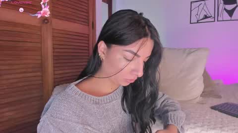 Aylin  online show from 10/15/25, 11:21