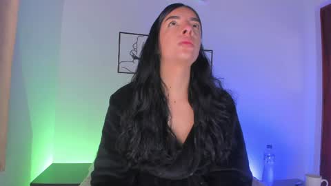 Snapshot of aylinz chatting on 07/10/26, 09:56 Alish online show from 07/10/26, 09:56