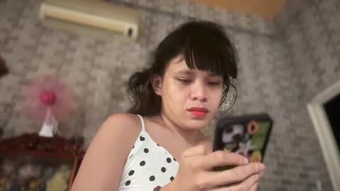 Snapshot of aymkyline chatting on 04/19/26, 01:16 aymkyline online show from 04/19/26, 01:16