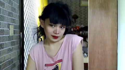 Snapshot of aymkyline chatting on 05/03/26, 02:17 aymkyline online show from 05/03/26, 02:17
