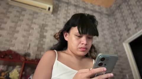 Snapshot of aymkyline chatting on 05/27/26, 01:24 aymkyline online show from 05/27/26, 01:24
