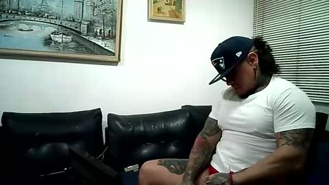 Snapshot of ayrton_naffah2 chatting on 01/19/26, 04:27 Ayrton naffah2 online show from 01/19/26, 04:27