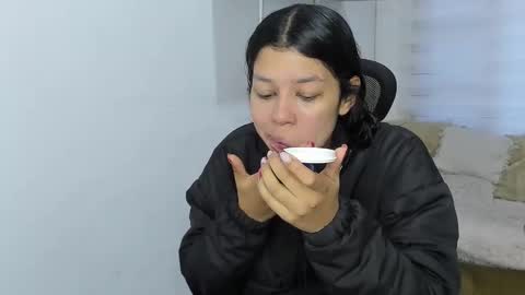 aysha_winxx online show from 10/23/25, 11:09