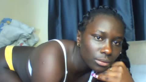 Snapshot of azaelia_iris chatting on 05/20/26, 08:42 azaelia_iris online show from 05/20/26, 08:42