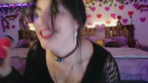 Snapshot of azaharnoor chatting on 06/11/26, 12:08 Azahar online show from 06/11/26, 12:08