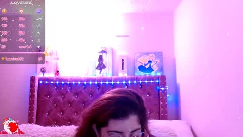 Snapshot of azamy_12 chatting on 01/02/25, 01:38 Amanda online show from 01/02/25, 01:38
