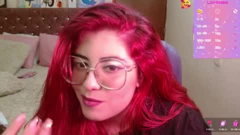 Snapshot of azamy_12 chatting on 01/26/25, 02:56 Amanda online show from 01/26/25, 02:56