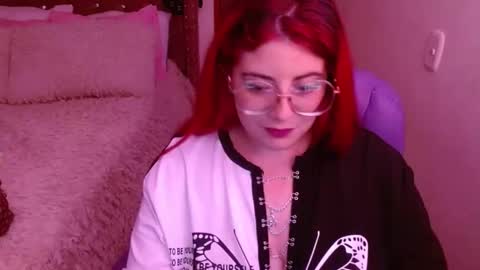 Snapshot of azamy_12 chatting on 02/01/25, 10:44 Amanda online show from 02/01/25, 10:44