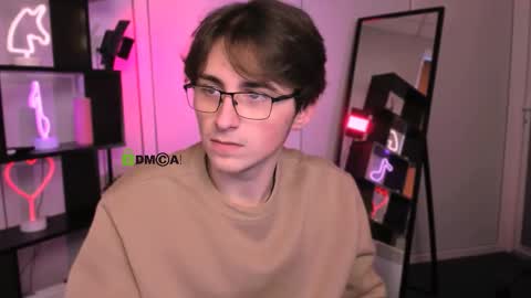 Snapshot of azen_rush chatting on 12/14/25, 10:20 azen_rush online show from 12/14/25, 10:20