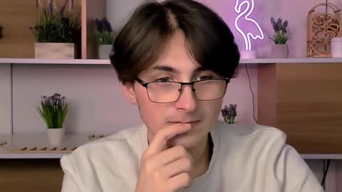 Snapshot of azen_rush chatting on 12/15/25, 07:18 azen_rush online show from 12/15/25, 07:18