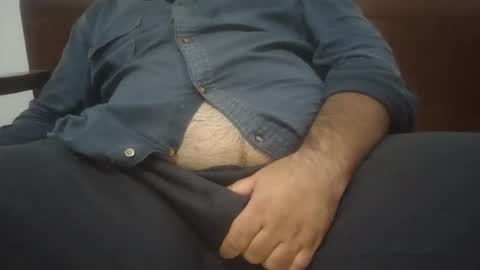 Snapshot of azizou83 chatting on 11/12/25, 12:33 azizou83 online show from 11/12/25, 12:33