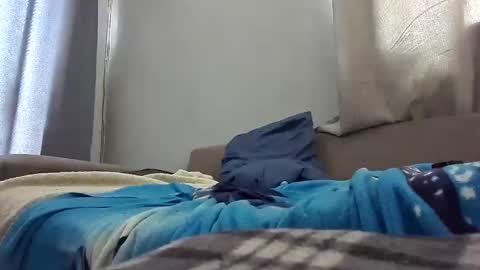 Snapshot of azmodan_sell chatting on 12/16/24, 02:05 Azmodan online show from 12/16/24, 02:05