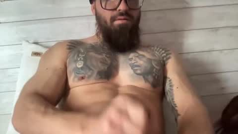 Snapshot of aztecworrior91 chatting on 01/31/25, 06:36 aztecworrior91 online show from 01/31/25, 06:36