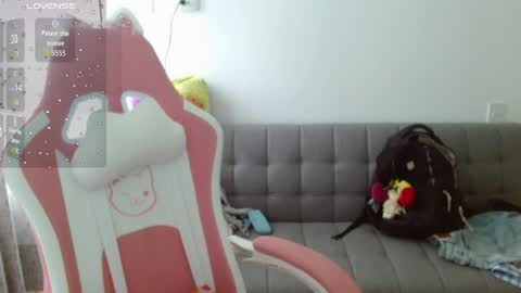 Snapshot of azu_chan chatting on 05/02/26, 12:32 Azu online show from 05/02/26, 12:32