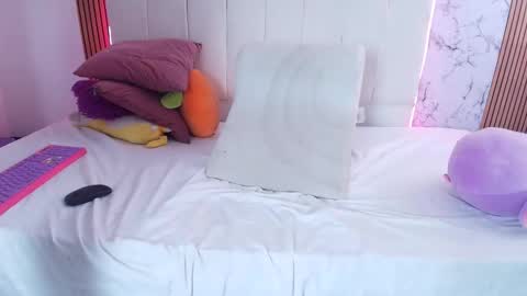 Snapshot of azul_horny chatting on 06/04/26, 09:10 PRINCESS AZUL. online show from 06/04/26, 09:10