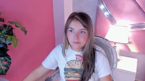 Snapshot of azuldeville chatting on 09/17/25, 01:57 Azul Deville online show from 09/17/25, 01:57