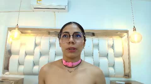 Snapshot of azulmaveric chatting on 07/15/26, 07:52 AZUL online show from 07/15/26, 07:52