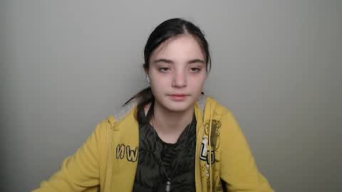 azumi_chan_ online show from 11/20/25, 11:48