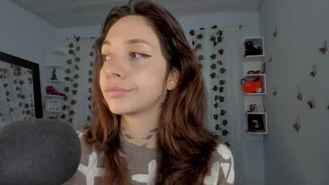 Snapshot of azumi_saan chatting on 11/09/25, 02:32 azumi saan online show from 11/09/25, 02:32