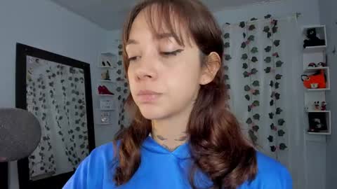 Snapshot of azumi_saan chatting on 01/12/26, 02:39 azumi saan online show from 01/12/26, 02:39