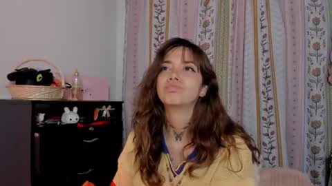 azumi saan online show from 07/08/26, 03:00