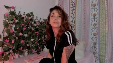 azumi saan online show from 07/18/26, 03:00