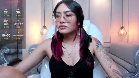 Azura online show from 12/30/24, 07:21