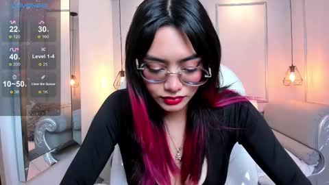 Azura online show from 02/12/25, 07:24