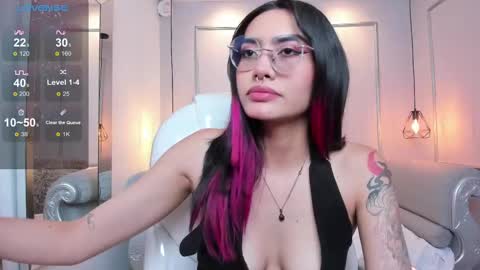 Azura online show from 03/03/25, 07:17