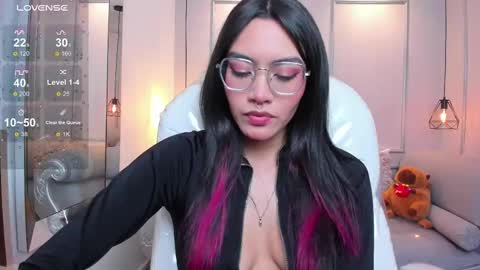 Azura online show from 09/09/25, 07:13