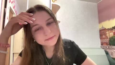 Snapshot of azzieheberly chatting on 07/16/26, 06:36 Niki online show from 07/16/26, 06:36