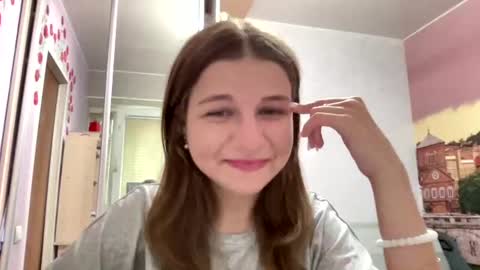 Snapshot of azzieheberly chatting on 07/23/26, 02:59 Niki online show from 07/23/26, 02:59