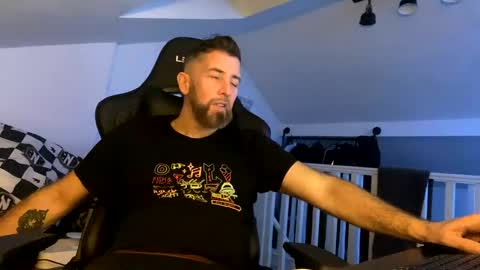 Snapshot of b4dafall44 chatting on 12/25/24, 11:31 b4dafall44 online show from 12/25/24, 11:31