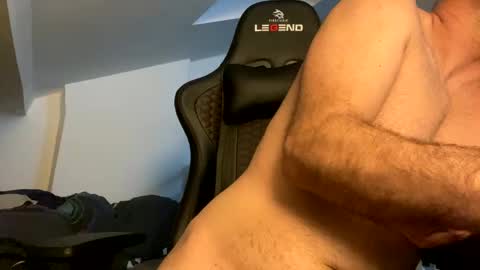 Snapshot of b4dafall44 chatting on 01/17/25, 10:00 b4dafall44 online show from 01/17/25, 10:00