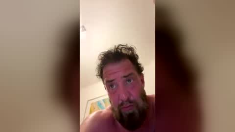 Snapshot of b4dafall44 chatting on 06/24/26, 11:15 b4dafall44 online show from 06/24/26, 11:15