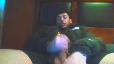 Snapshot of baadddboooy69 chatting on 09/20/25, 05:52 baadddboooy69 online show from 09/20/25, 05:52