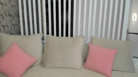 Monica online show from 04/03/26, 02:20