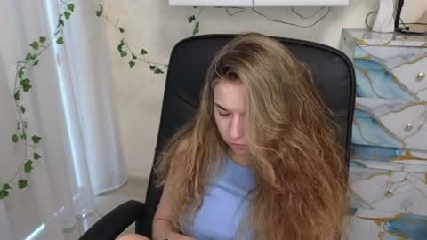 Anya online show from 06/16/26, 03:53