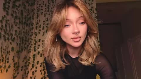 Snapshot of baby_adele chatting on 02/11/25, 10:28 bb adele online show from 02/11/25, 10:28