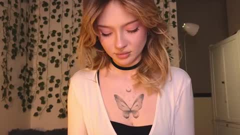 Snapshot of baby_adele chatting on 03/02/25, 09:22 bb adele online show from 03/02/25, 09:22