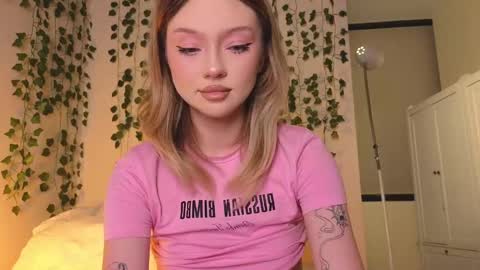 Snapshot of baby_adele chatting on 03/11/25, 10:42 bb adele online show from 03/11/25, 10:42