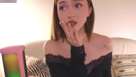 Snapshot of baby_adele chatting on 12/01/25, 05:51 bb adele online show from 12/01/25, 05:51