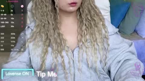 Snapshot of baby_debbie chatting on 02/27/25, 08:09 Debora online show from 02/27/25, 08:09