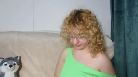 Snapshot of baby_doll91 chatting on 02/17/25, 06:37 Babby Doll online show from 02/17/25, 06:37