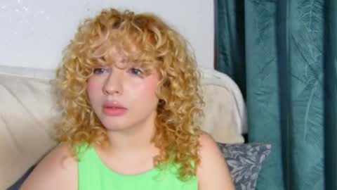 Snapshot of baby_doll91 chatting on 02/19/25, 10:09 Babby Doll online show from 02/19/25, 10:09