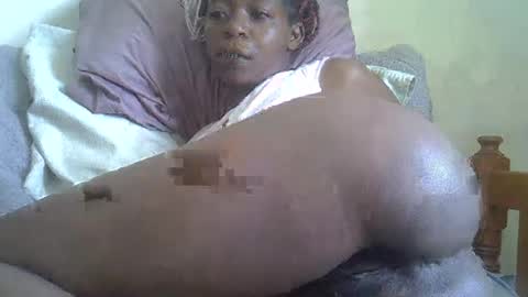 Snapshot of baby_facii chatting on 01/11/25, 08:00 baby_facii online show from 01/11/25, 08:00