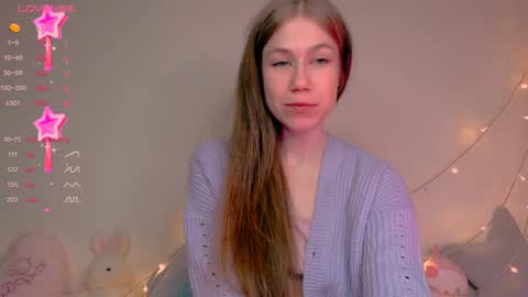 Kira online show from 12/03/24, 12:13