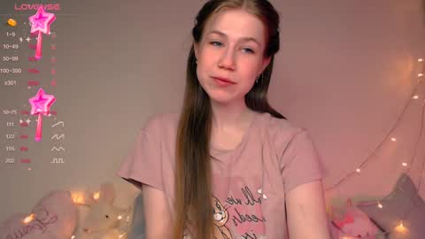 Kira online show from 12/24/24, 12:00